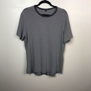 Lululemon 5 Year Basic Tee Men’s Sz Large